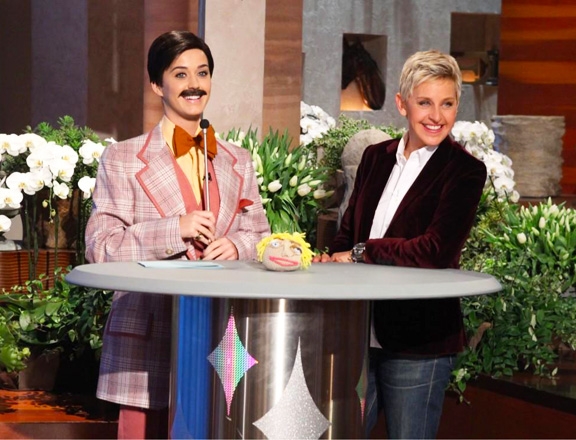 
	
	Trong chương trình của Ellen Degeneres, Katy Perry đã trở thành một người đàn ông lịch lãm.